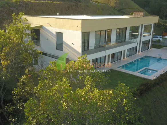 Casa Campestre en Parcelación sector Aeropuerto