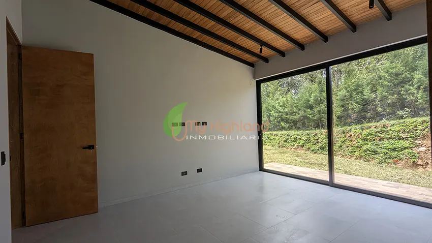 Casa Campestre contemporánea para estrenar en Guarne
