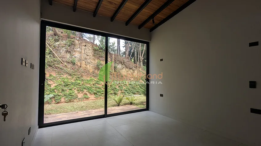 Casa Campestre contemporánea para estrenar en Guarne