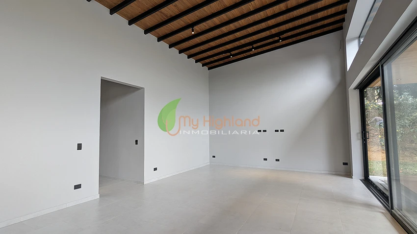 Casa Campestre contemporánea para estrenar en Guarne