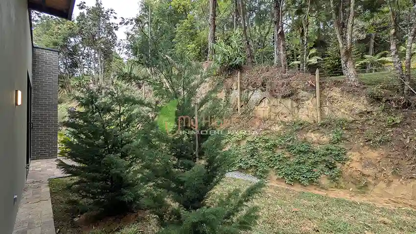 Casa Campestre contemporánea para estrenar en Guarne