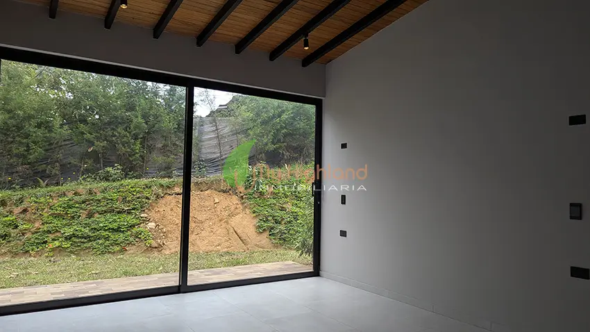 Casa Campestre contemporánea para estrenar en Guarne