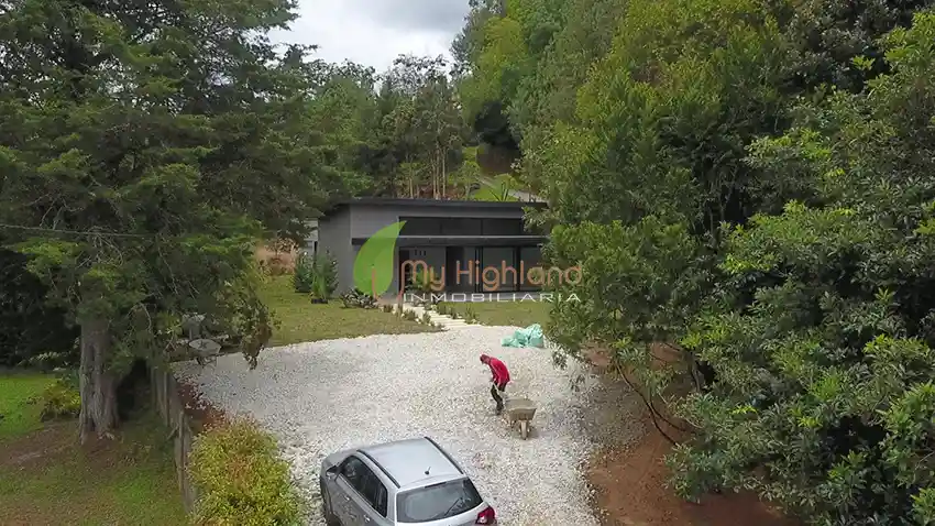 Casa Campestre contemporánea para estrenar en Guarne