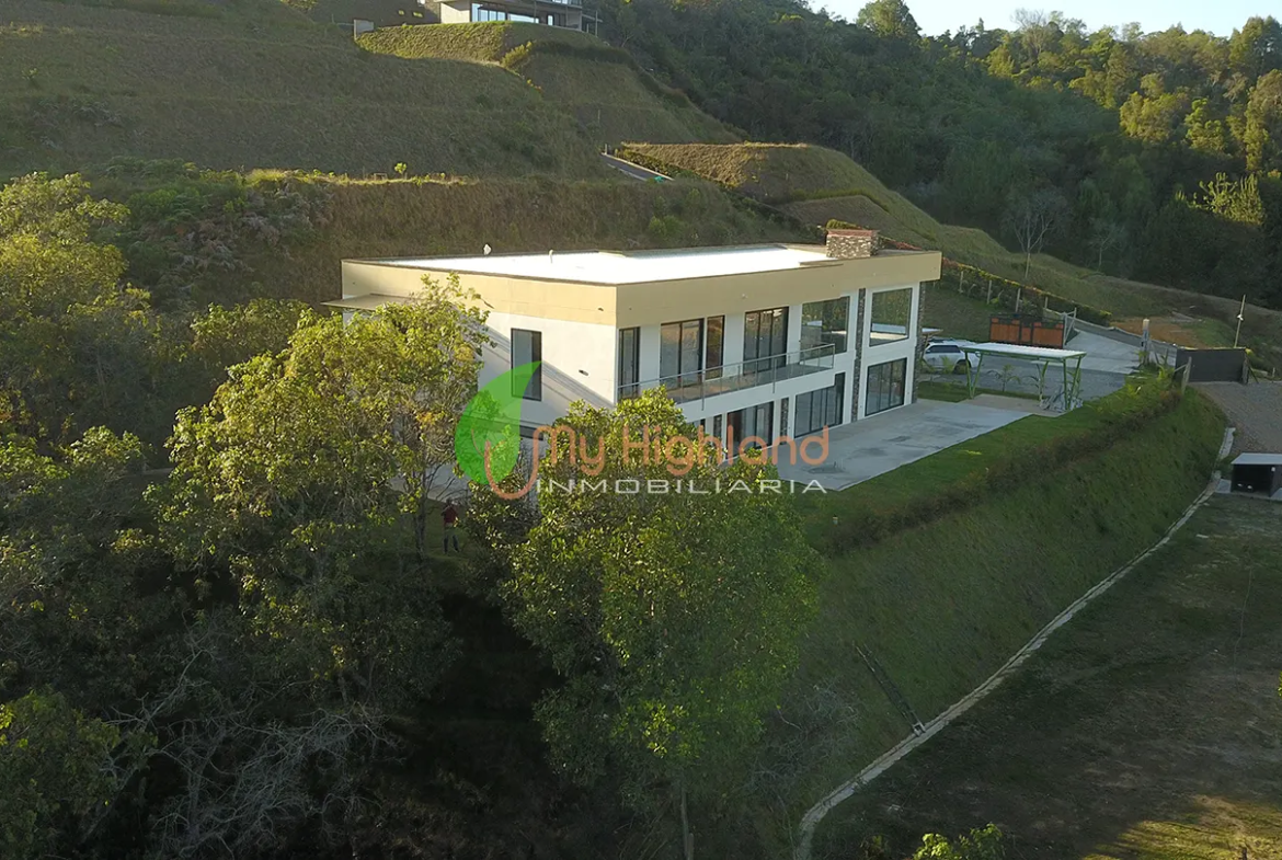 Casa Campestre Luxurious Para Estrenar Sector Aeropuerto