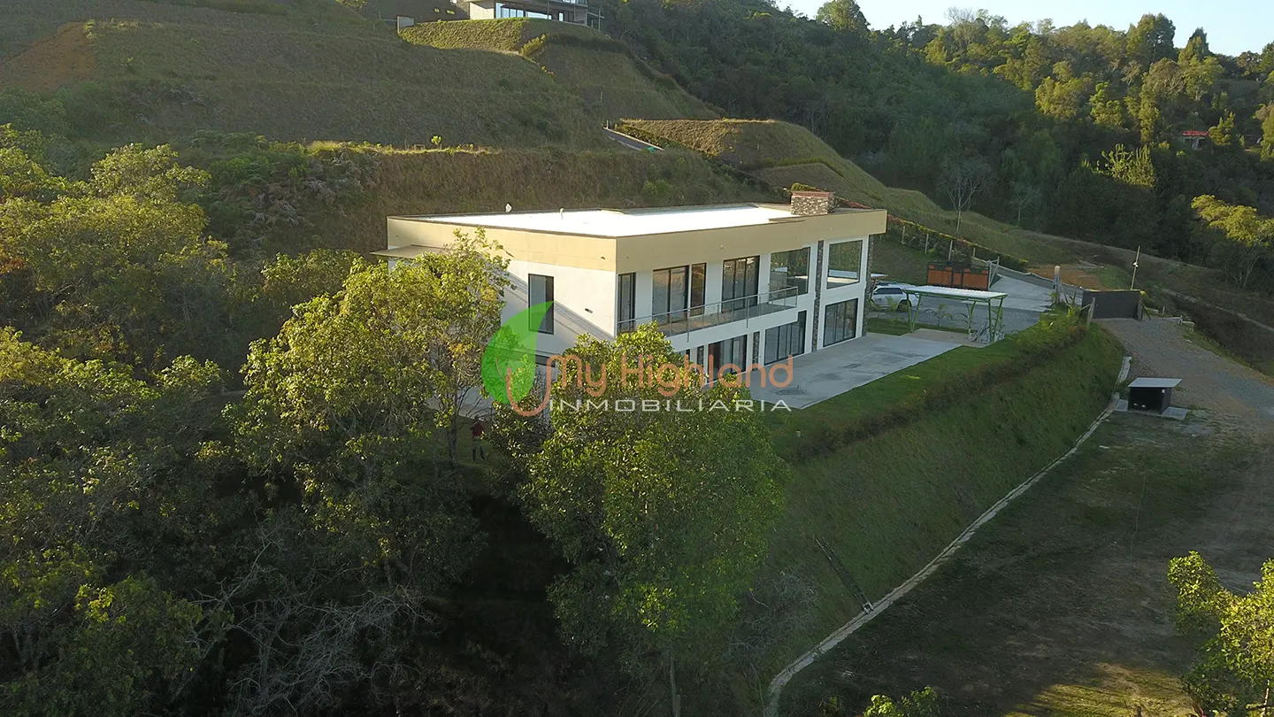 Casa Campestre en Parcelación sector Aeropuerto-13 Casa Campestre Luxurious Para Estrenar Sector Aeropuerto