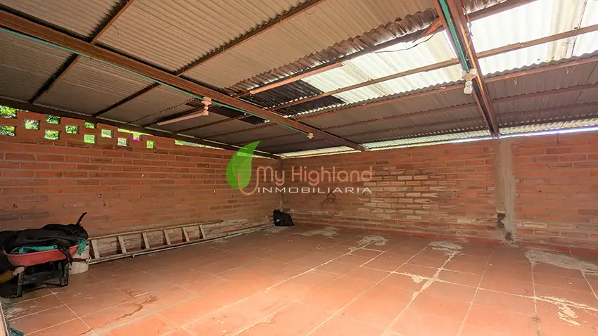 Finca de 3.318 m² Guarne con 2 Construcciones
