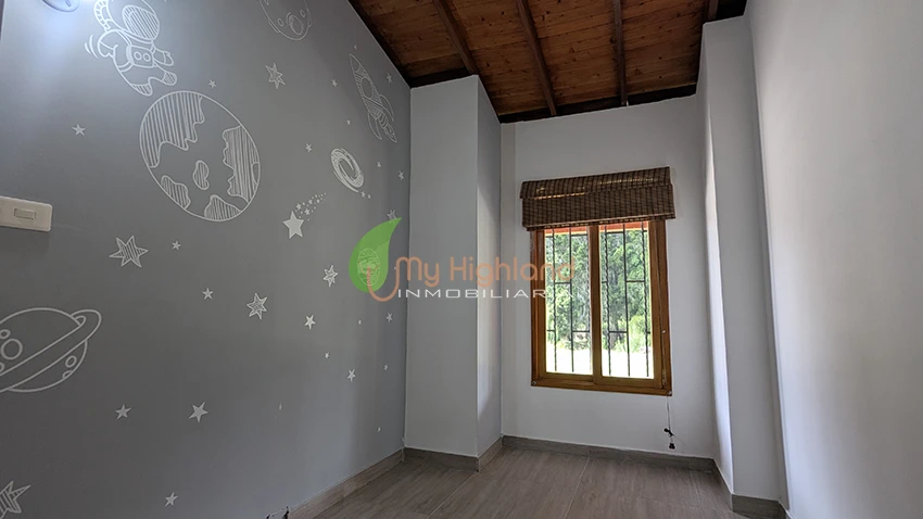 Casa Campestre de 3.318 m2 Con Dos Construcciones