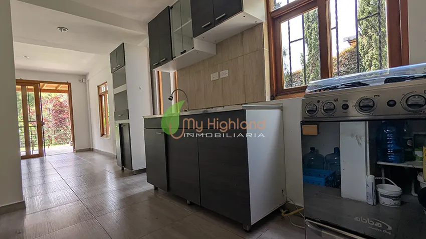 Casa Campestre de 3.318 m2 Con Dos Construcciones