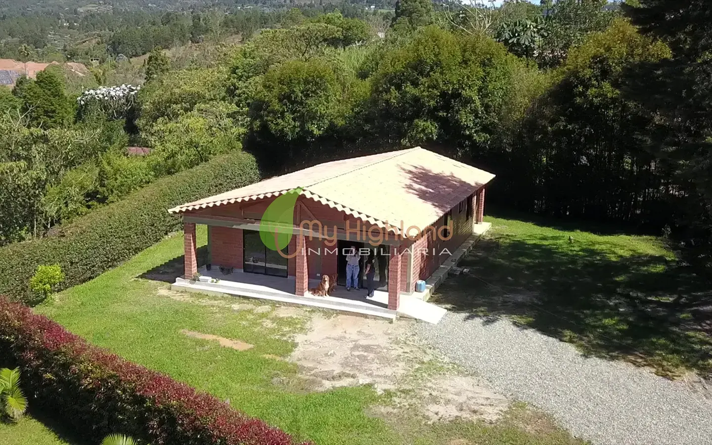 Casa Campestre A solo 250 mts de la autopista Med Bogota Guarne