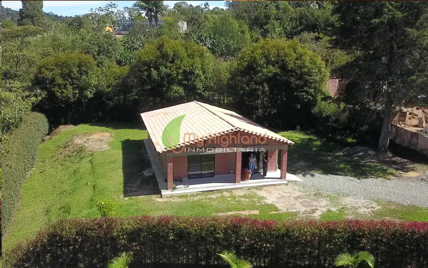 Casa Campestre A solo 250 mts de la autopista Med Bogota Guarne