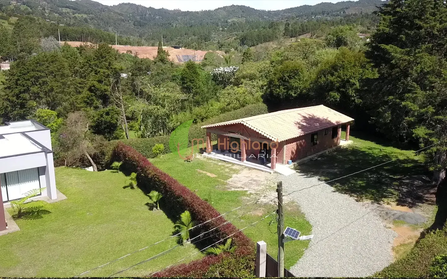 Casa Campestre A solo 250 mts de la autopista Med Bogota Guarne