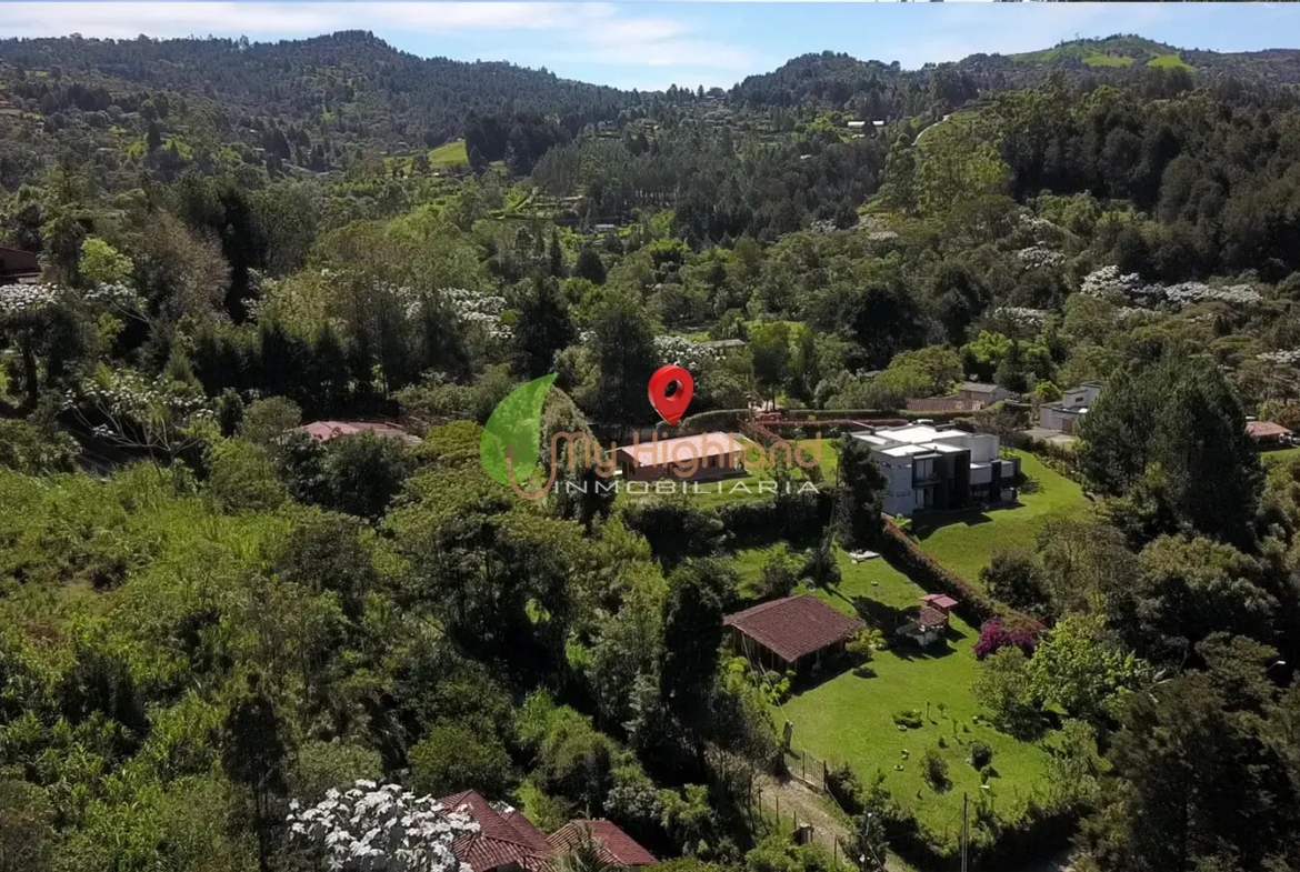 Casa Campestre A solo 250 mts de la autopista Med Bogota Guarne