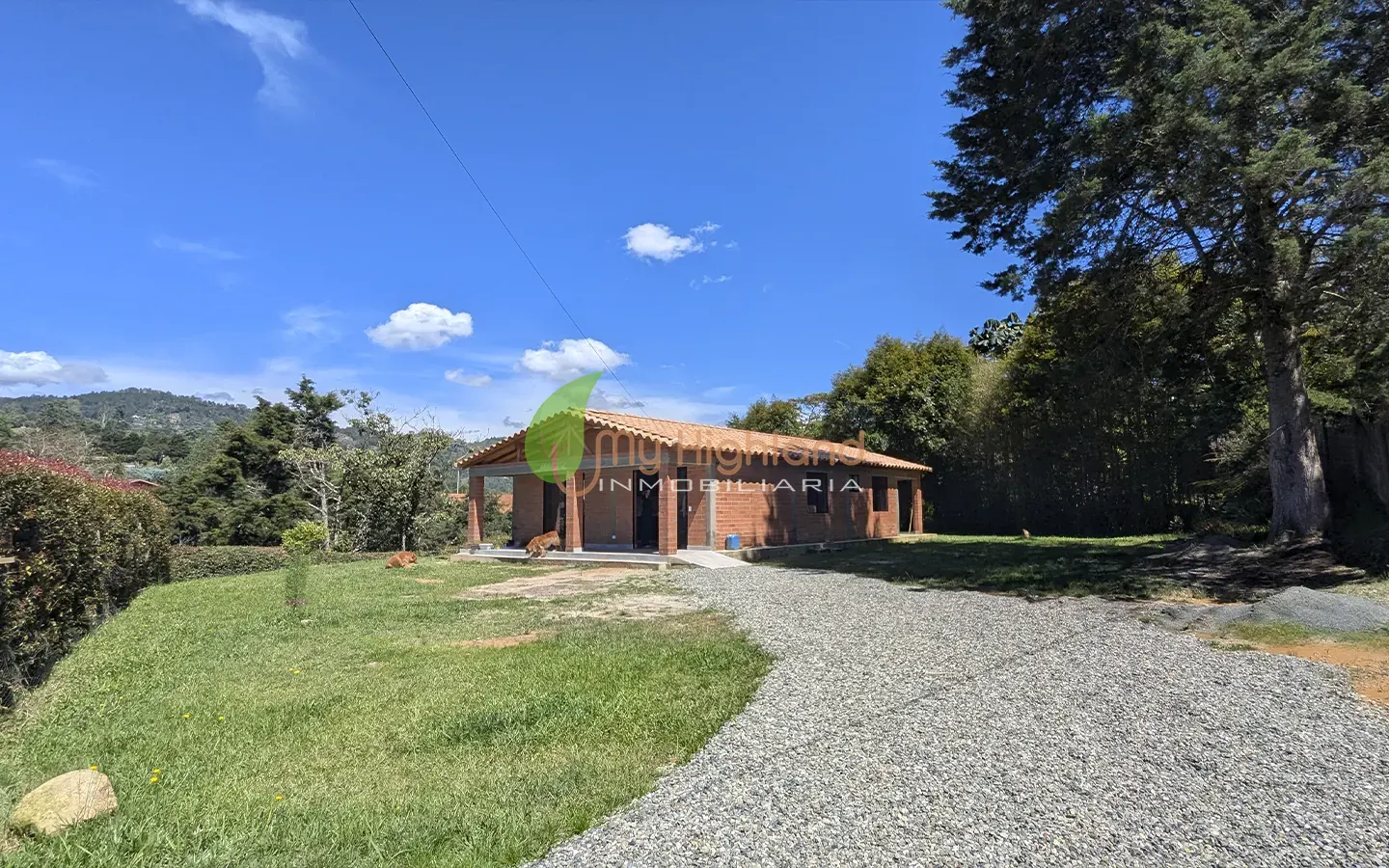 Casa Campestre A solo 250 mts de la autopista Med Bogota Guarne