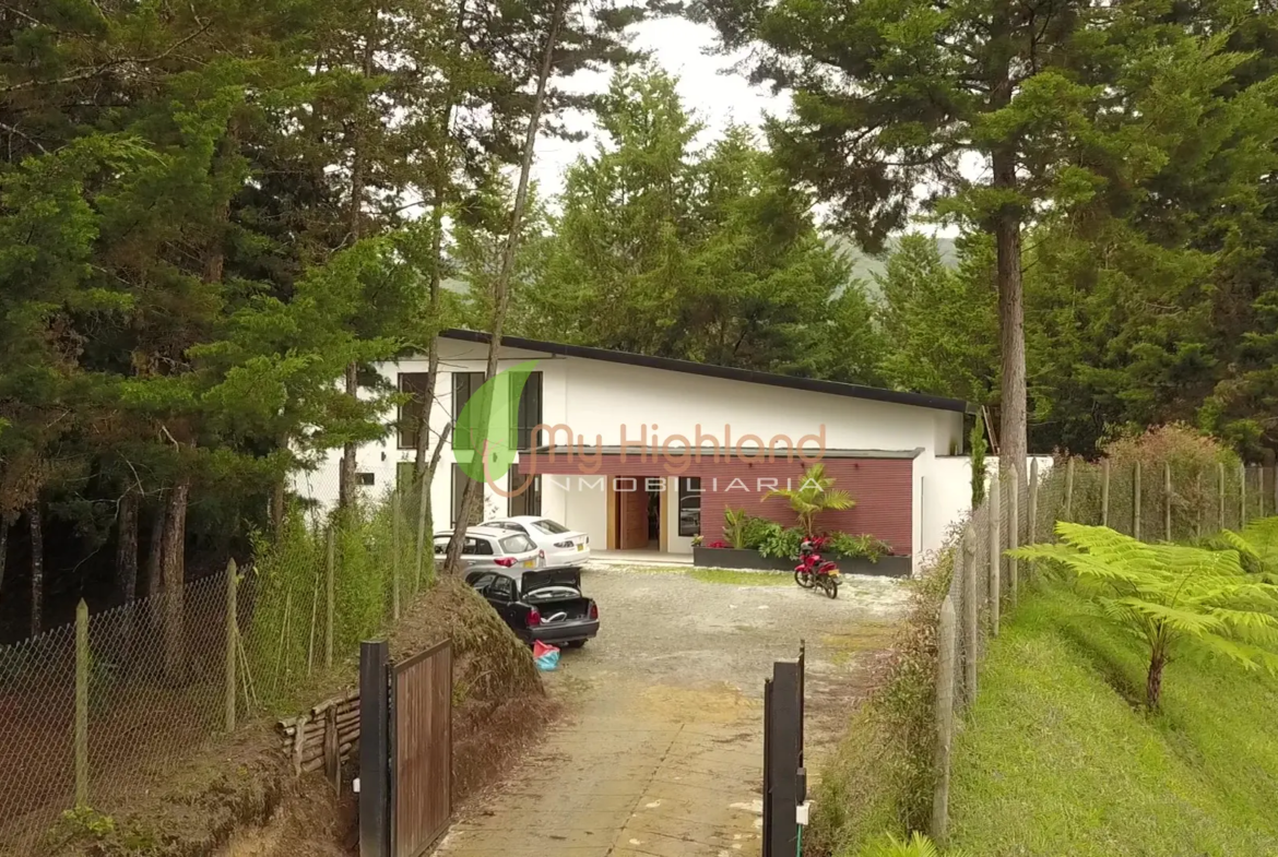 Finca En Parcelación de 2.200 m2 Sector Aeropuerto