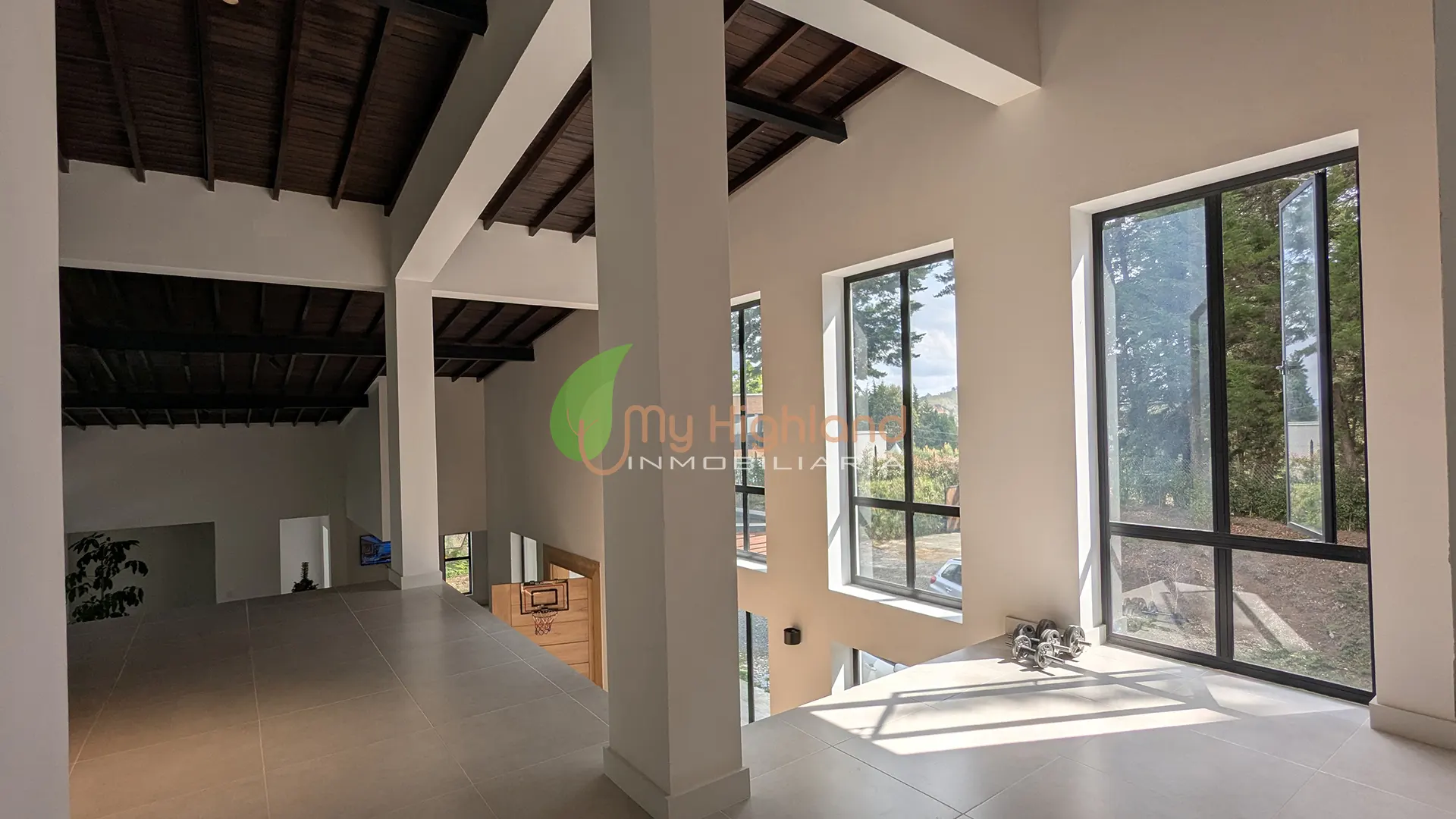 Finca Moderna 2.200 m² Sector Aeropuerto-26 copia Finca En Parcelación de 2.200 m2 Sector Aeropuerto