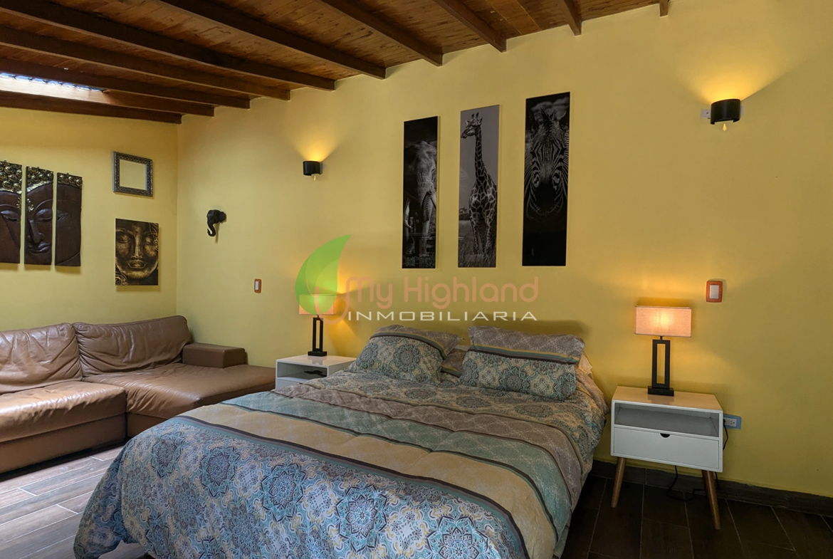Finca de 2.200 m2 con 2 construcciones Manpuesto