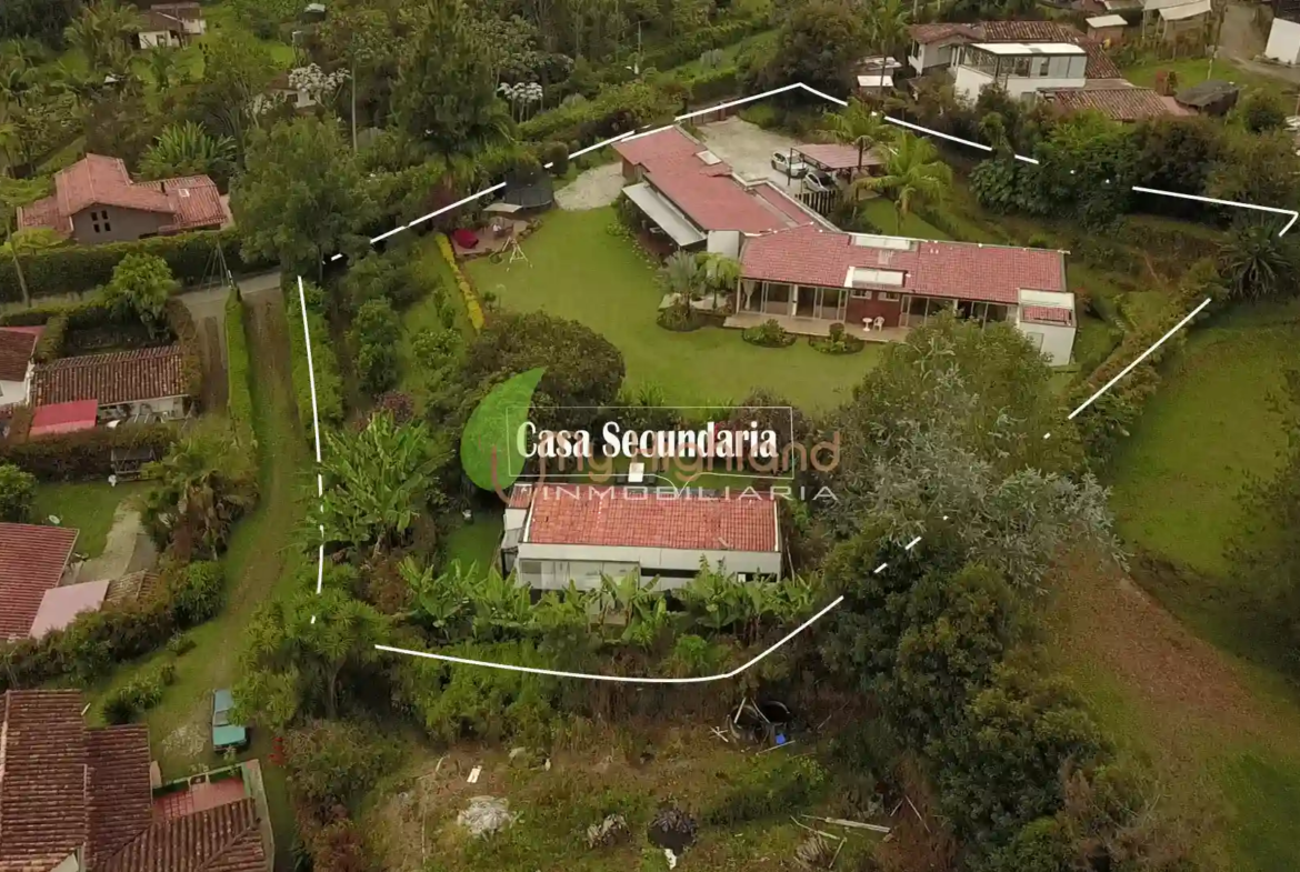 Finca de 3.860 m² Pontezuela 2 construcciones