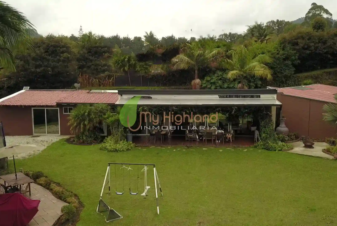 Finca de 3.860 m² Pontezuela 2 construcciones