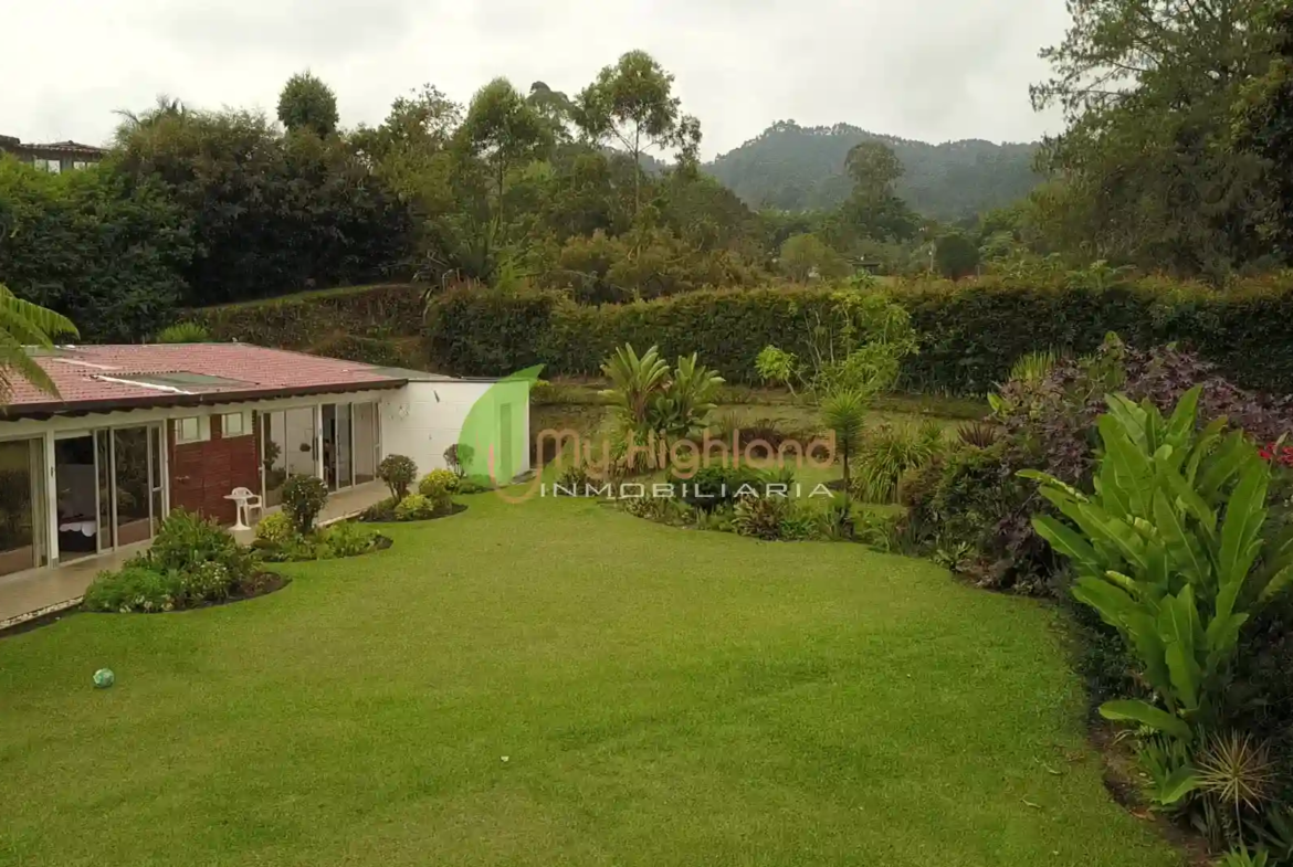 Finca de 3.860 m² Pontezuela 2 construcciones