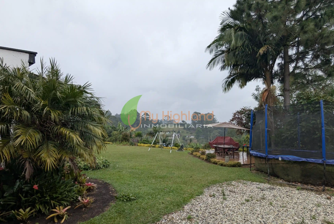 Finca de 3.860 m² Pontezuela 2 construcciones