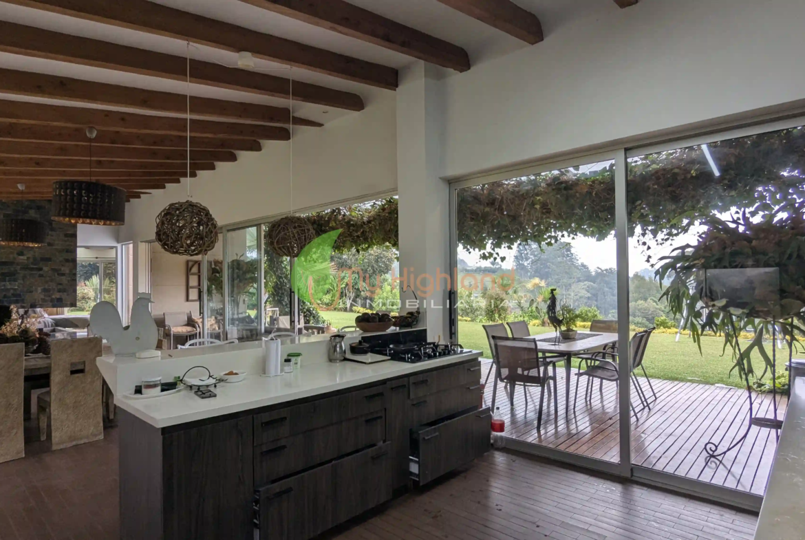 Finca de 3.860 m² Pontezuela 2 construcciones