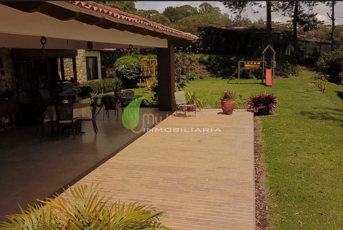 Finca de 5.009 m² Pontezuela