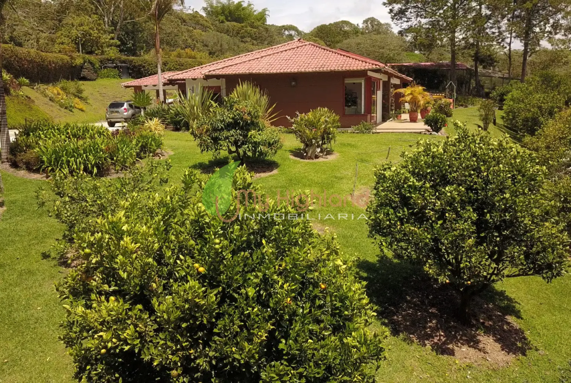 Finca en Construcción tradicional de 5.009 m² Pontezuela