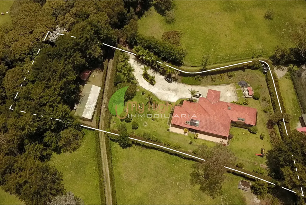 Finca en Construcción tradicional de 5.009 m² Pontezuela