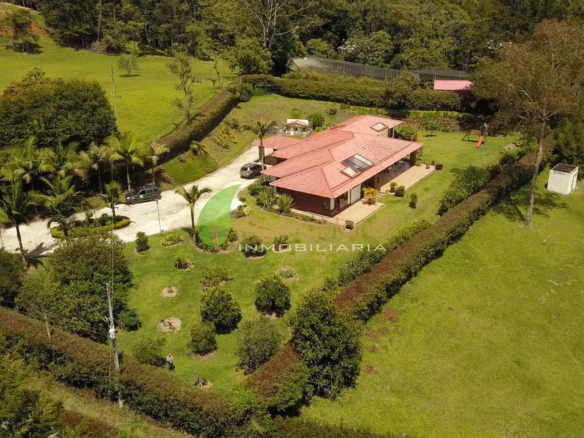 Finca de 5.009 m² Pontezuela