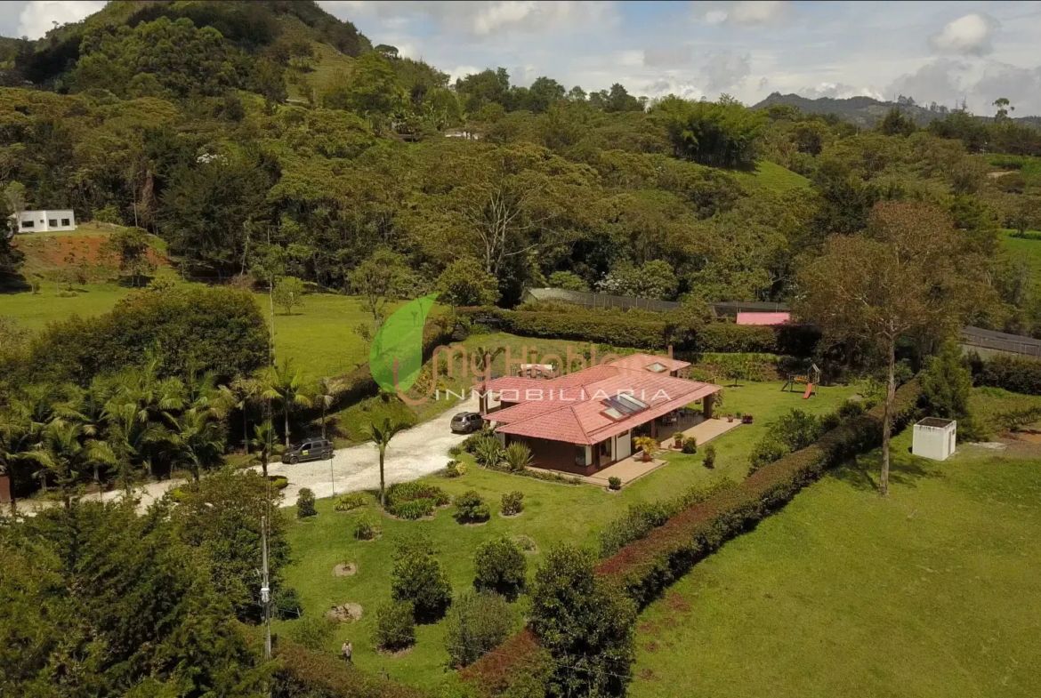 Finca en Construcción tradicional de 5.009 m² Pontezuela