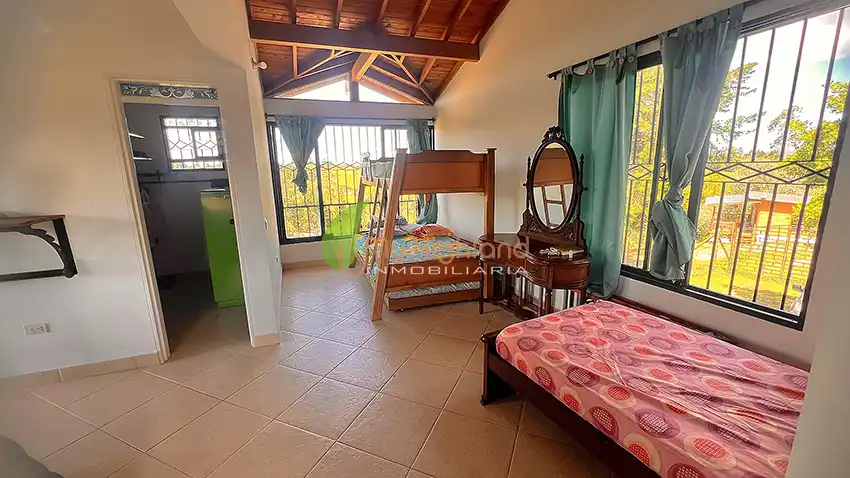 Venta de Finca de 2.500 m2 Sector Garrido Guarne Antioquia