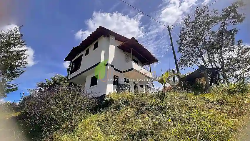 Venta de Finca de 2.500 m2 Sector Garrido Guarne Antioquia