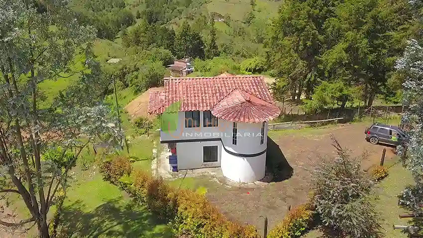 Venta de Finca de 2.500 m2 Sector Garrido Guarne Antioquia