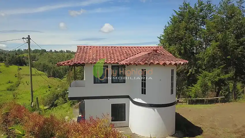 Venta de Finca de 2.500 m2 Sector Garrido Guarne Antioquia