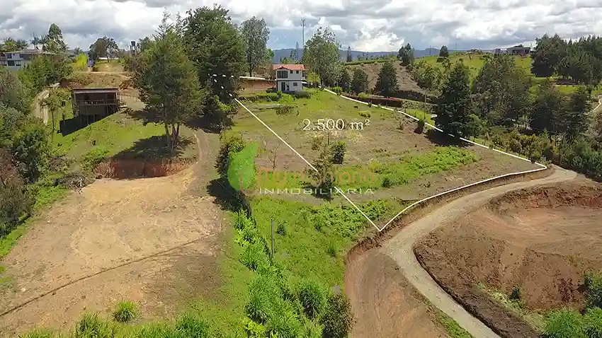 Venta de Finca de 2.500 m2 Sector Garrido Guarne Antioquia