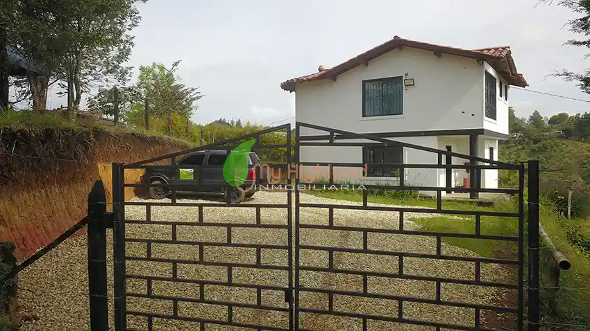 Venta de Finca de 2.500 m2 Sector Garrido Guarne Antioquia