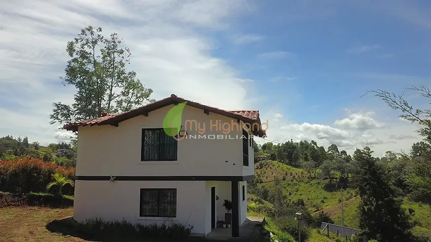 Venta de Finca de 2.500 m2 Sector Garrido Guarne Antioquia