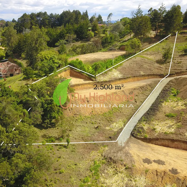 Lote-2.500-m²-En-Condominio-en-Guarne