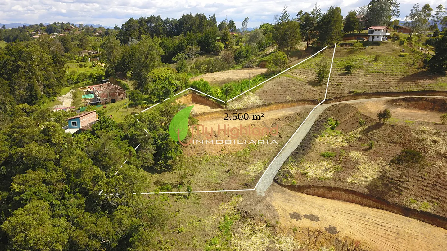 Lote-2.500-m²-En-Condominio-en-Guarne