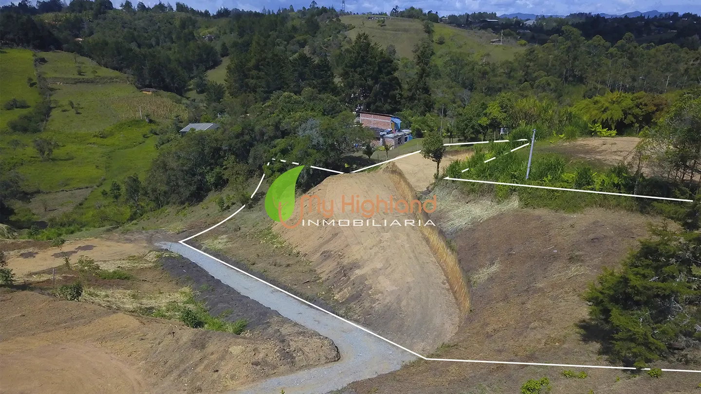 Lote 2.500 m2 Condominio Guarne, Antioquia