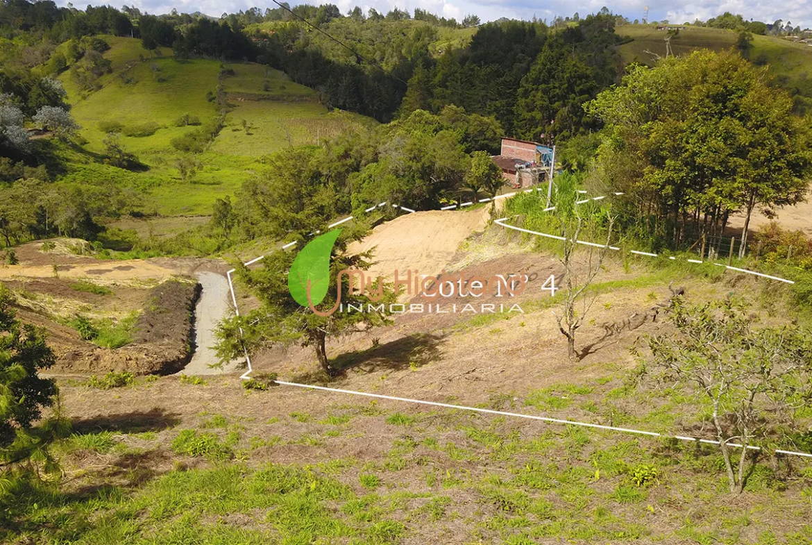 Lote 2.500 m2 Condominio Guarne, Antioquia