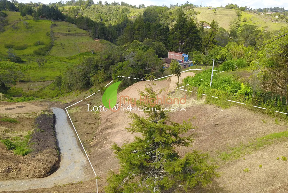 Lote 2.500 m2 Condominio Guarne, Antioquia
