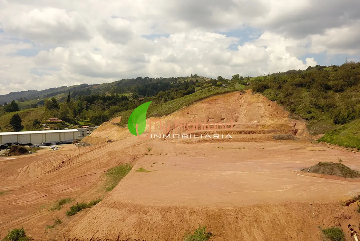 Lote Industrial 70.000 m² Variante Aeropuerto