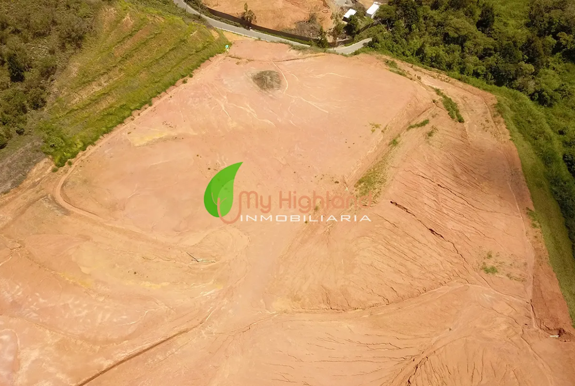 Lote Industrial 70.000 m² Variante Aeropuerto