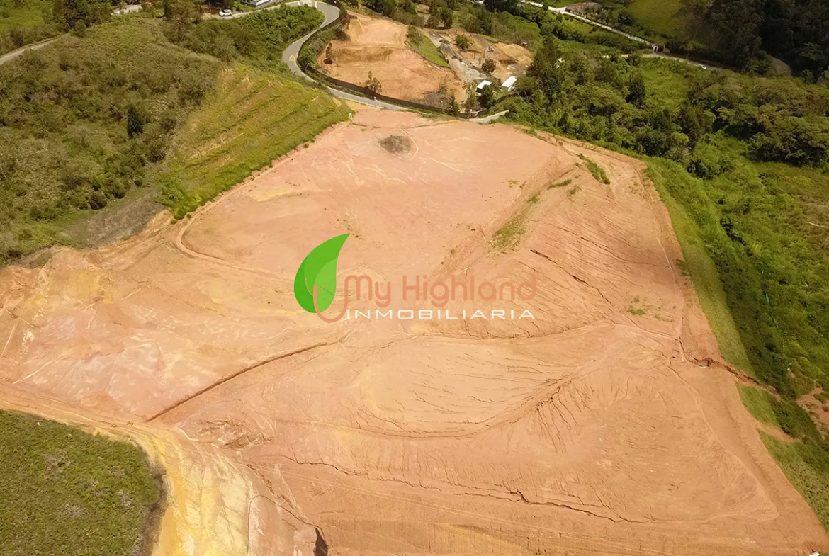 Lote Industrial 70.000 m² Variante Aeropuerto