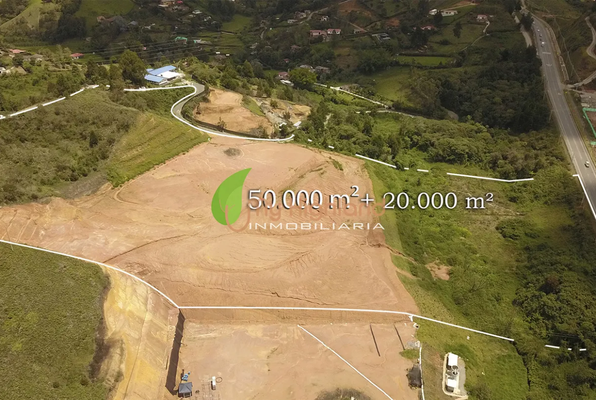 Lote Industrial 70.000 m² Variante Aeropuerto