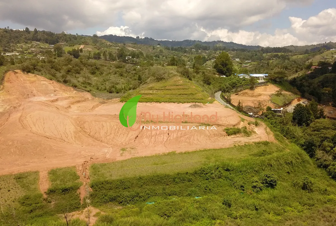 Lote Industrial 70.000 m² Variante Aeropuerto