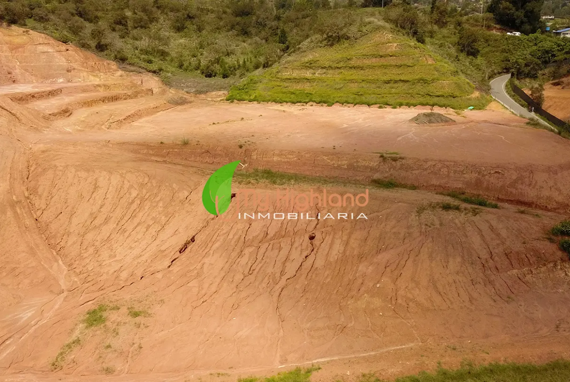 Lote Industrial 70.000 m² Variante Aeropuerto