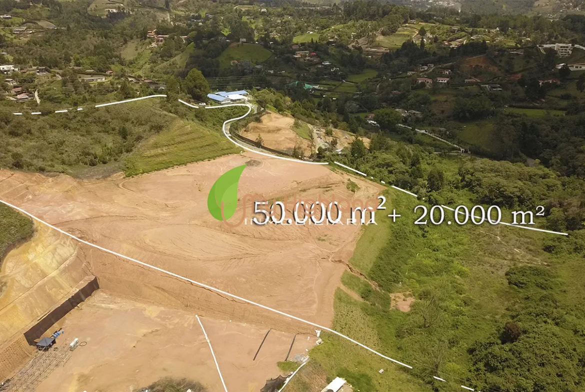 Lote Industrial 70.000 m² Variante Aeropuerto