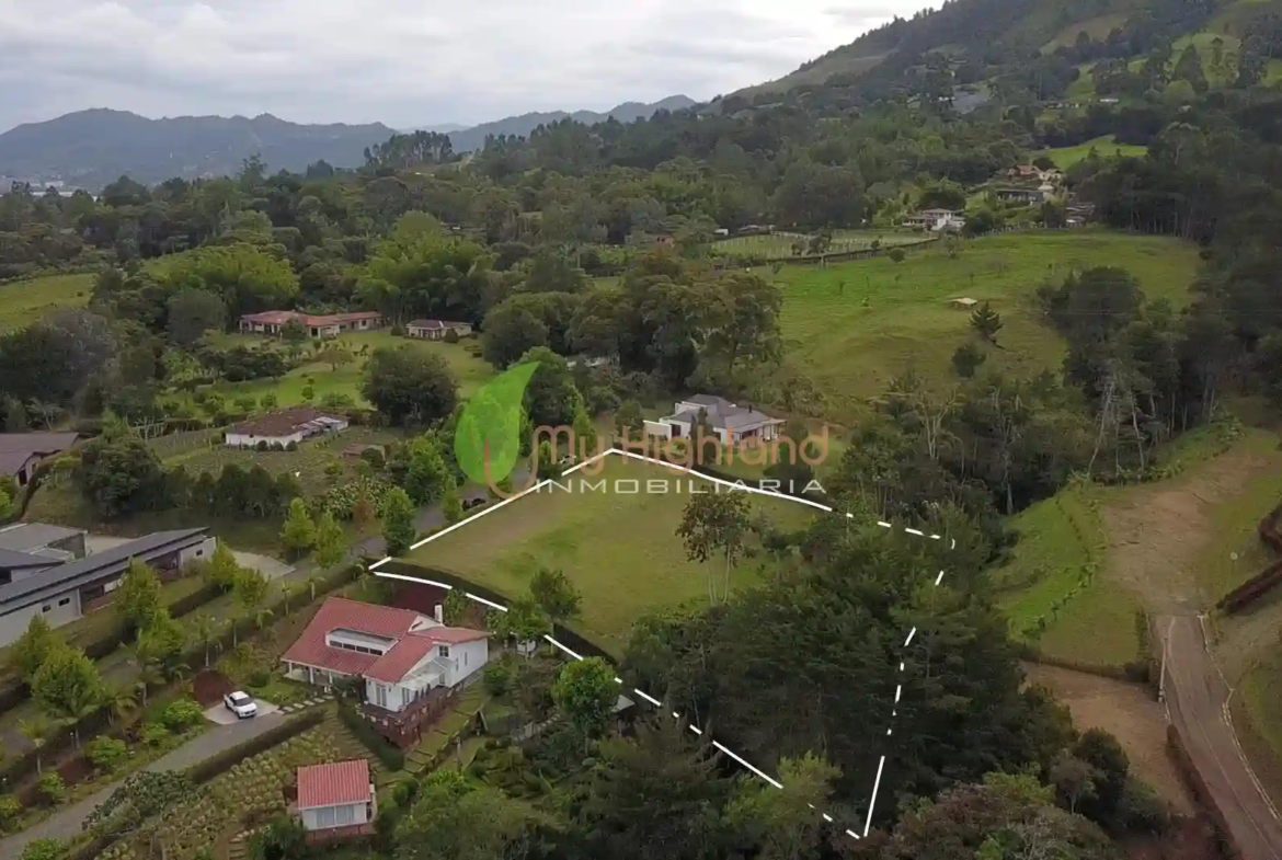 Lote En Parcelación de 2.536 m² Vía San Antonio- La Ceja